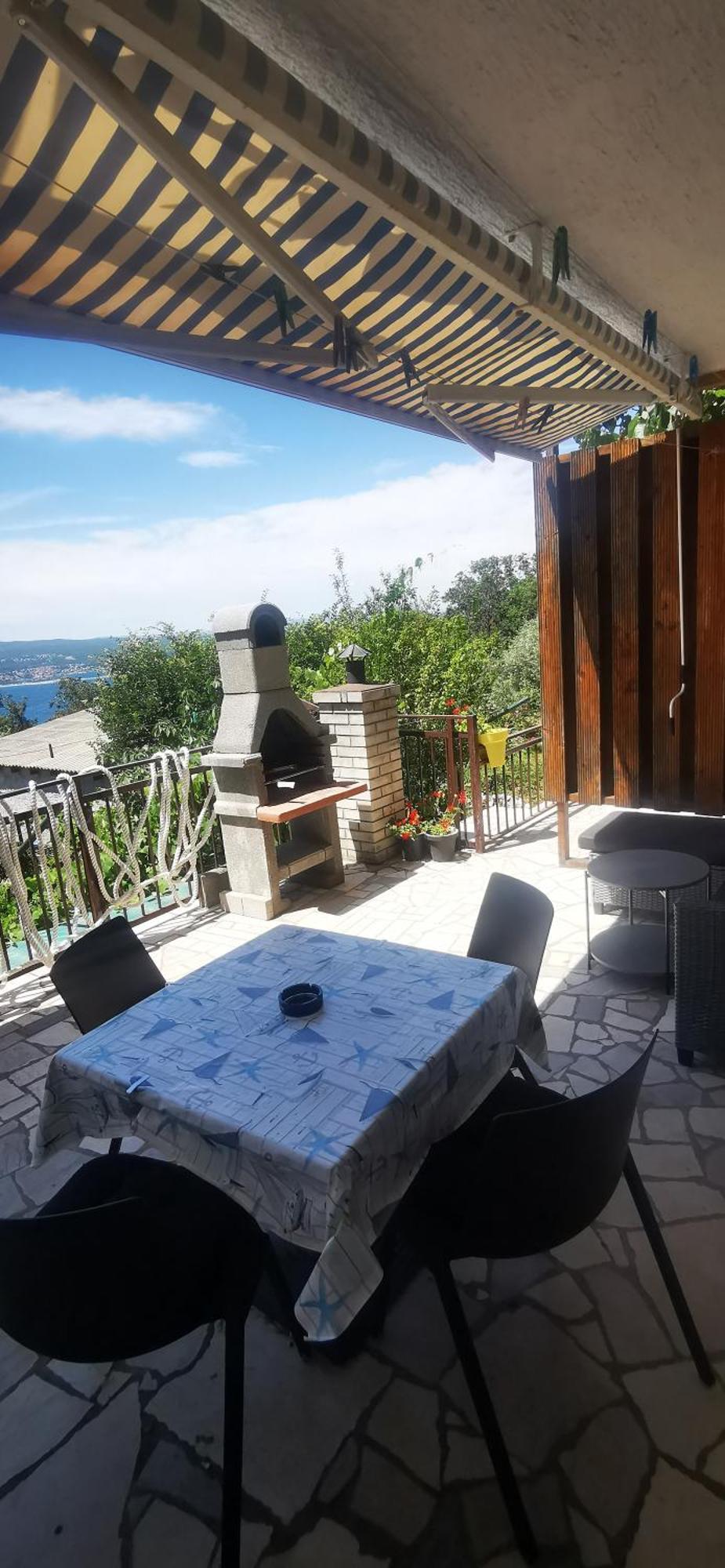 Eden Apartment